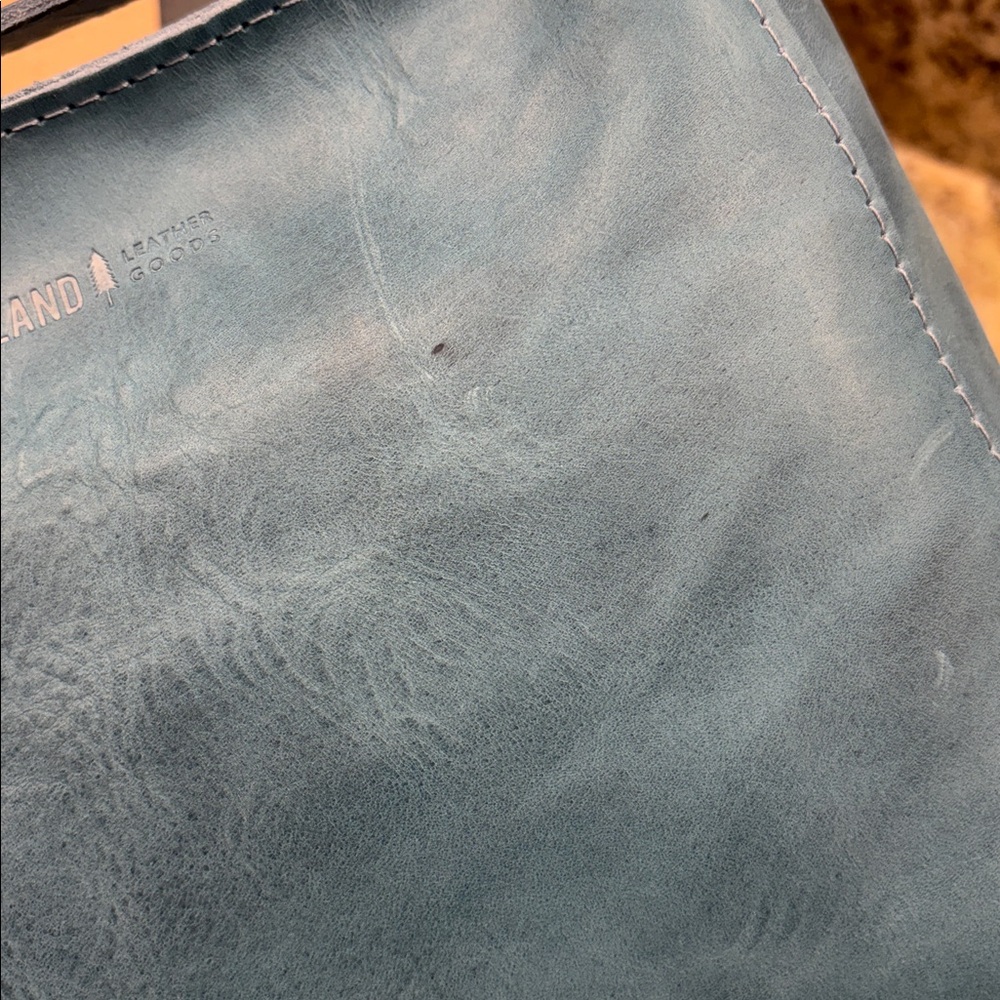 New Aqua Triangle bag by Portland Leather, NWT - Picture 14 of 16